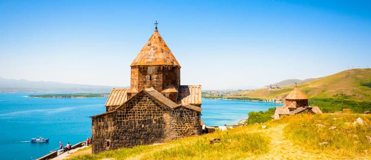 Sehenswertes in Armenien Lake Sevan